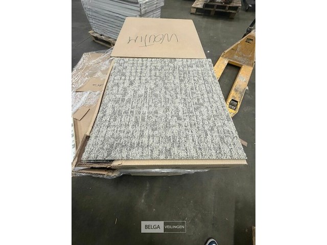 16 pakken tapijttegel tarkett - afbeelding 1 van  4