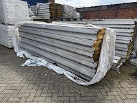 16 pallets geisoleerde dakpanelen - afbeelding 4 van  11