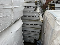 16 pallets geisoleerde dakpanelen - afbeelding 7 van  11