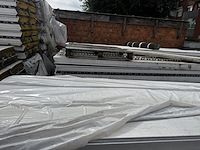 16 pallets geisoleerde dakpanelen - afbeelding 9 van  11
