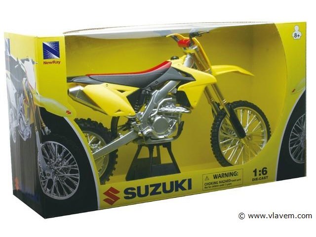 1/6 schaalmodel motor suzuki rm-450 - afbeelding 1 van  2