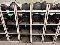 16 stoelen + 2 karren - afbeelding 1 van  9