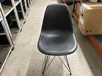 16 stoelen + 2 karren - afbeelding 2 van  9