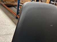 16 stoelen + 2 karren - afbeelding 3 van  9