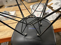 16 stoelen + 2 karren - afbeelding 5 van  9