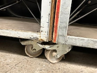 16 stoelen + 2 karren - afbeelding 9 van  9