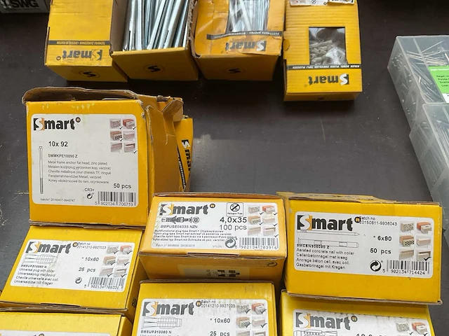16 x dozen metalen kozijnpluggen; pluggen - afbeelding 8 van  8