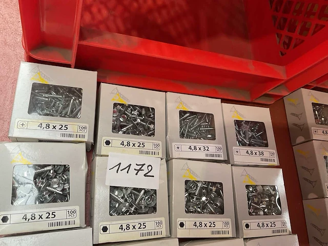16 x dozen zelborende schroeven met afdekplaatje - afbeelding 3 van  8