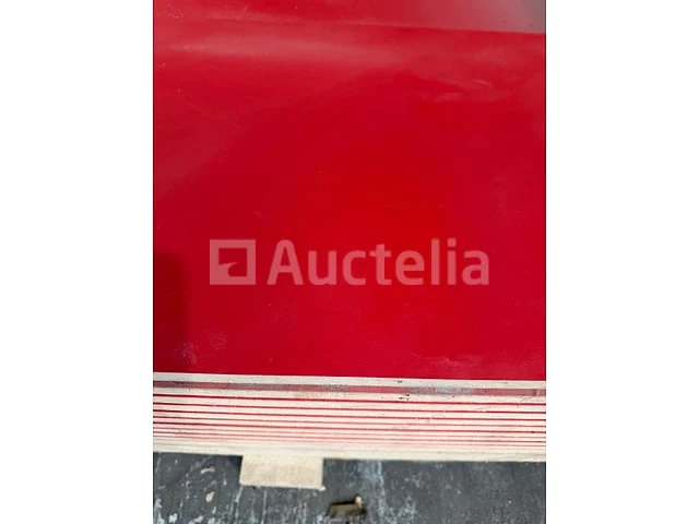16 x mdf houtpanelen (rood) 18mm 2800mmx2070mm - afbeelding 1 van  2