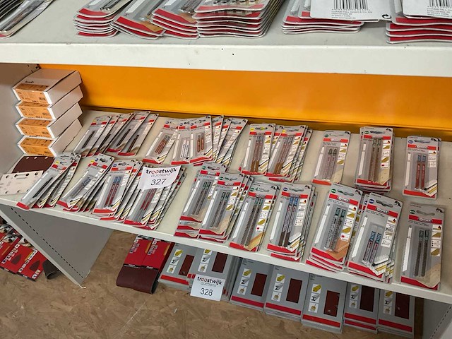 160 decoupeerzagen en schuurpapier - afbeelding 1 van  12