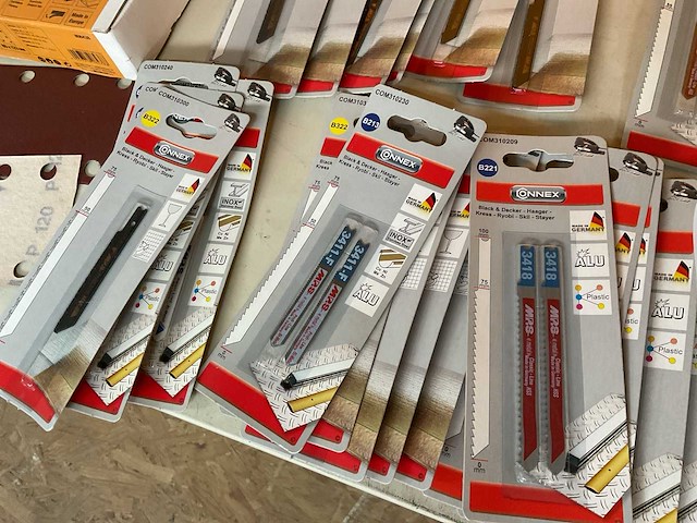 160 decoupeerzagen en schuurpapier - afbeelding 12 van  12