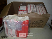 ±160 kleine hamburger doosjes