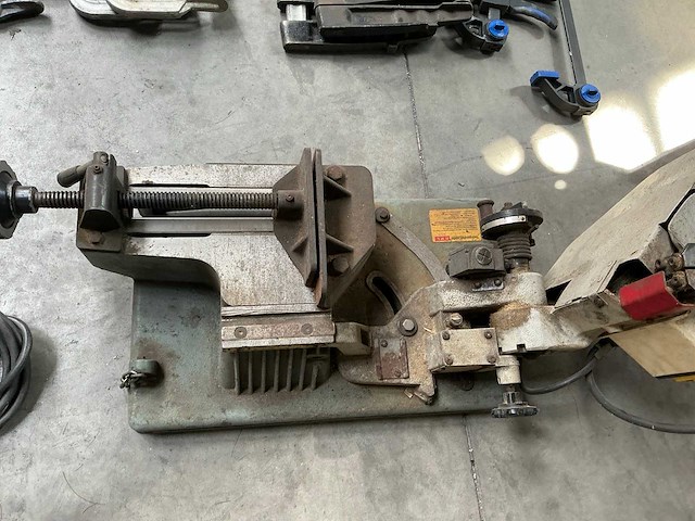 16750 metalen horizontale bandzaagmachine - afbeelding 4 van  8