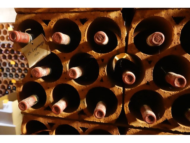 16x 75cl chateau lagrange 1974 - afbeelding 5 van  6