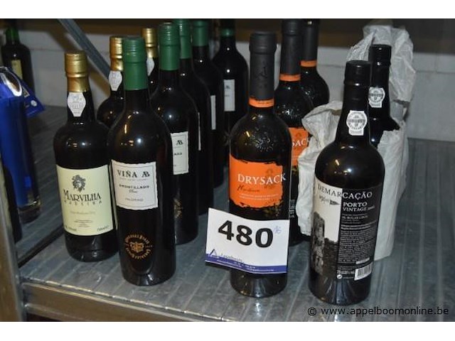 16x fles diverse wijn, sherry en port, o.a. marvilha madeira, viña b, drysack, demarcação, 75cl - afbeelding 1 van  3
