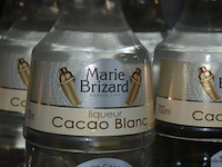 16x fles likeur, marie brizard, o.a. cacao blanc, coconut, canela, 700ml - afbeelding 2 van  3