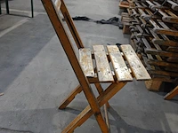 16x inklapbare houten tafel + 42x inklapbare houten stoel - afbeelding 3 van  5