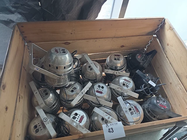 (16x) studiopots contech ledpar - afbeelding 1 van  3