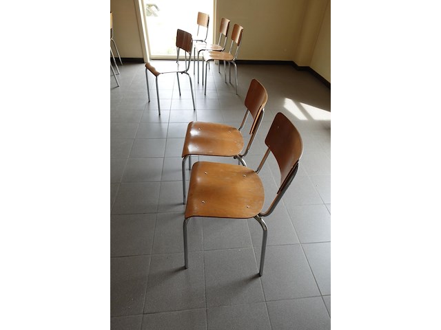 16x tafel + 34x stoel - afbeelding 7 van  8
