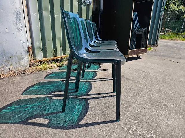 16x transparant groene stoelen stapelbaar - afbeelding 2 van  3