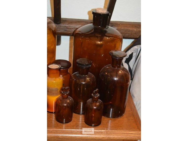 ±17 div glazen apotheekflessen - afbeelding 5 van  5