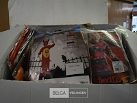 ±17 div maten en soorten verkleedpakjes - afbeelding 1 van  4