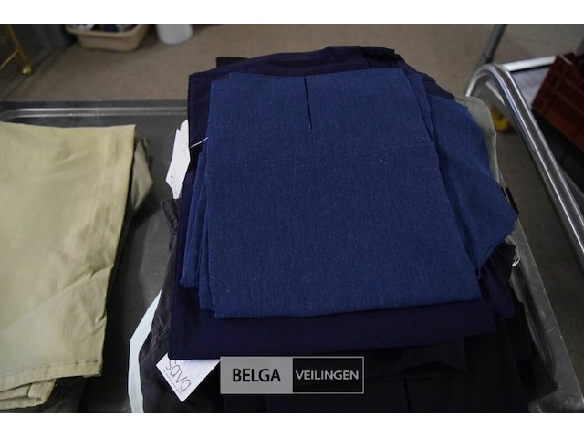 ±17 div soorten broeken maat 28 - afbeelding 3 van  9