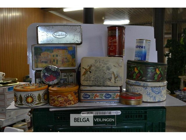 ±17 div. vintage blikken - afbeelding 1 van  7