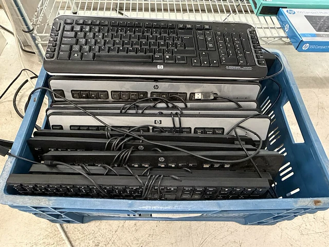 17 diverse keyboards - afbeelding 1 van  1