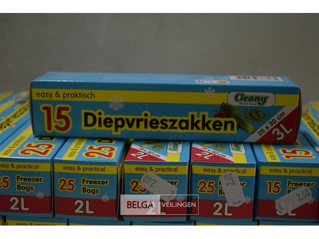17 doosjes diepvrieszakjes 3l 25x30cm - afbeelding 2 van  3