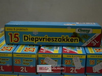17 doosjes diepvrieszakjes 3l 25x30cm - afbeelding 2 van  3