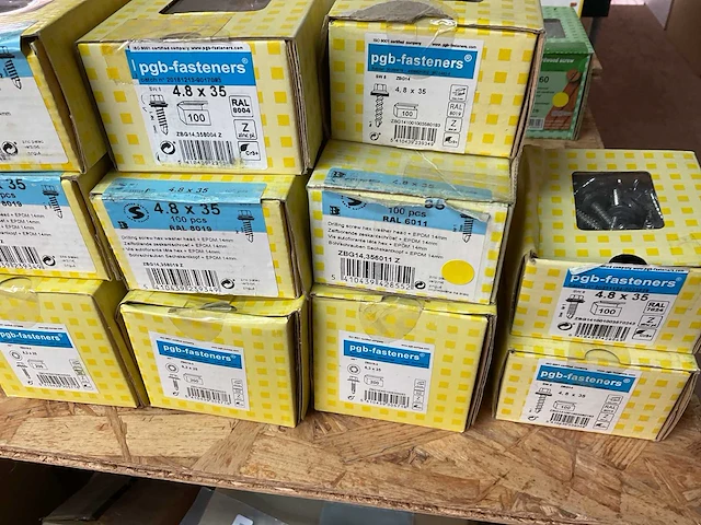 17 dozen dakplaatschroeven - afbeelding 5 van  7