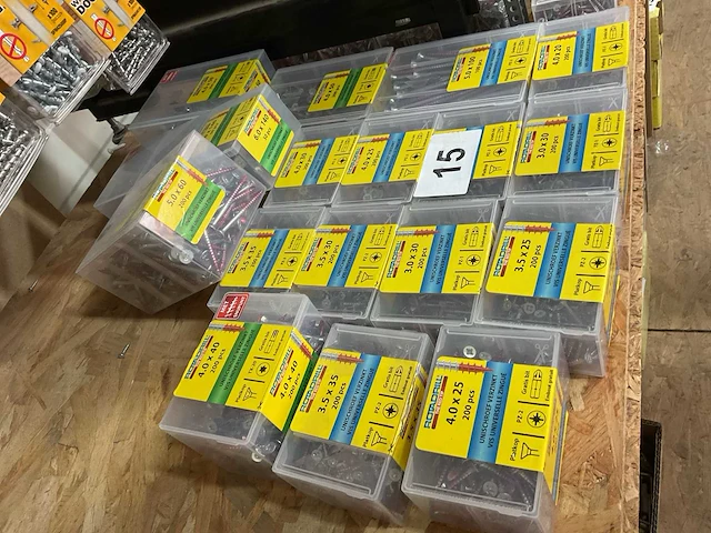 17 dozen houtschroeven met bits - afbeelding 6 van  6