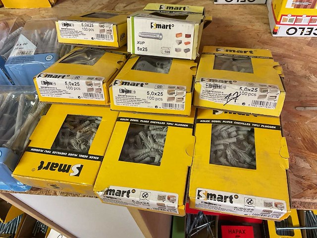 17 dozen pluggen en slagpluggen - afbeelding 2 van  9