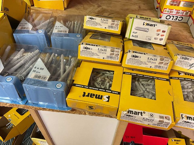 17 dozen pluggen en slagpluggen - afbeelding 3 van  9