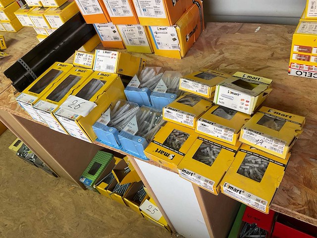 17 dozen pluggen en slagpluggen - afbeelding 9 van  9