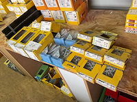 17 dozen pluggen en slagpluggen - afbeelding 9 van  9