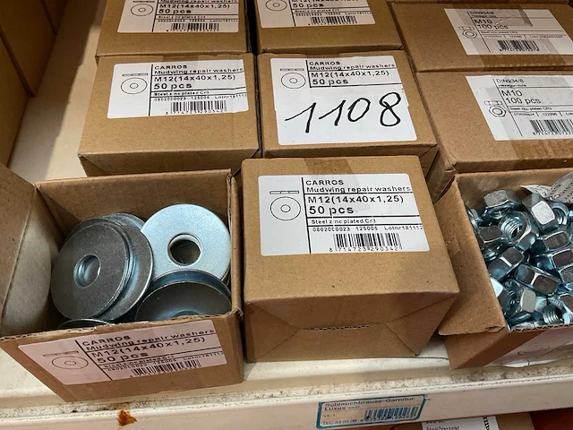 17 dozen ringen en moeren m10 - afbeelding 3 van  4