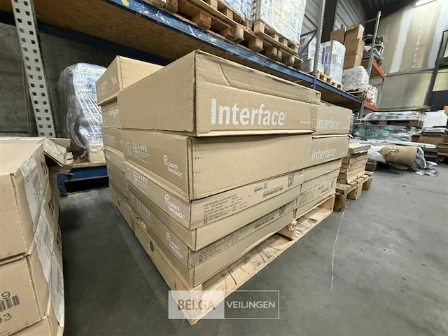 ± 17 dozen tapijttegels interface - afbeelding 3 van  3