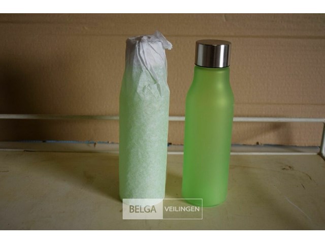 17 drinkflessen - afbeelding 1 van  2