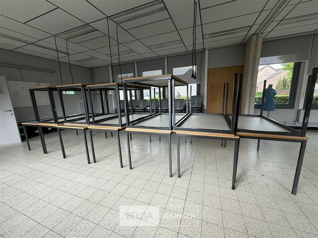 17 houten tafels - afbeelding 1 van  5