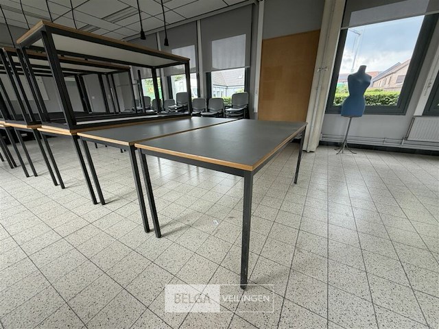 17 houten tafels - afbeelding 3 van  5