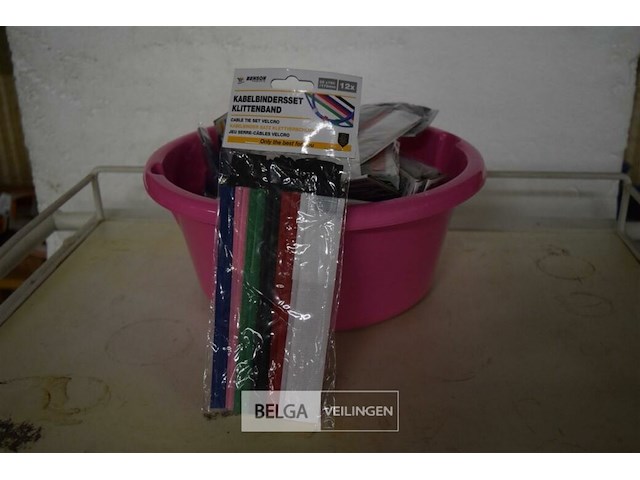 ±17 klittenband kabelbinderset - afbeelding 1 van  7