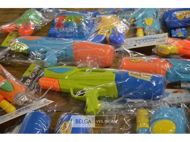±17 waterpistolen - afbeelding 4 van  4