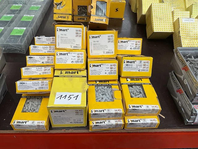 17 x dozen pluggen; cellenbetonnagel met kraag; metalen kozijnpluggen - afbeelding 1 van  10
