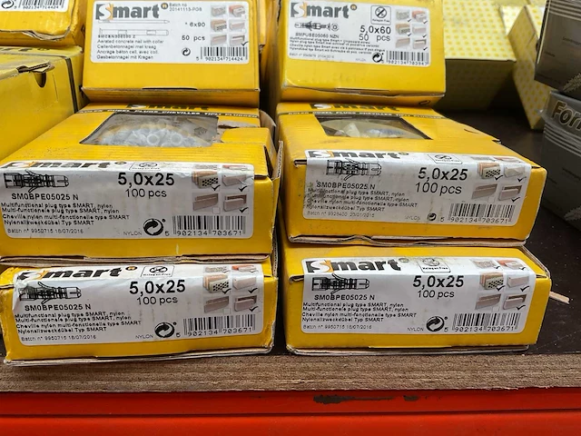 17 x dozen pluggen; cellenbetonnagel met kraag; metalen kozijnpluggen - afbeelding 6 van  10