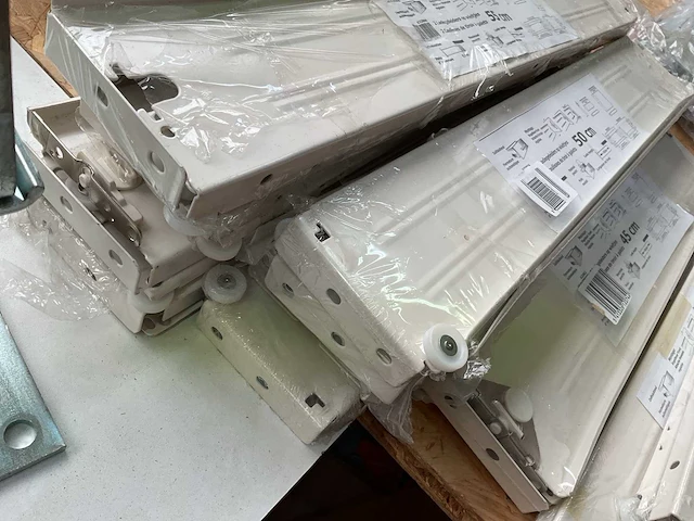 17 x ladegeleiders op wieltjes - afbeelding 7 van  8