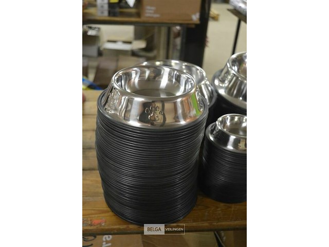 ±170 div hondenvoerbakjes div maten - afbeelding 3 van  5