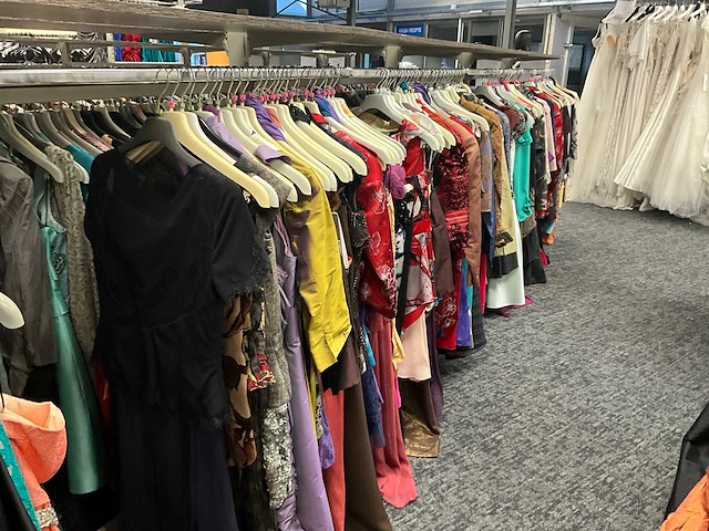 173 diverse cocktailjurken/sets (totaalprijs) - afbeelding 32 van  134