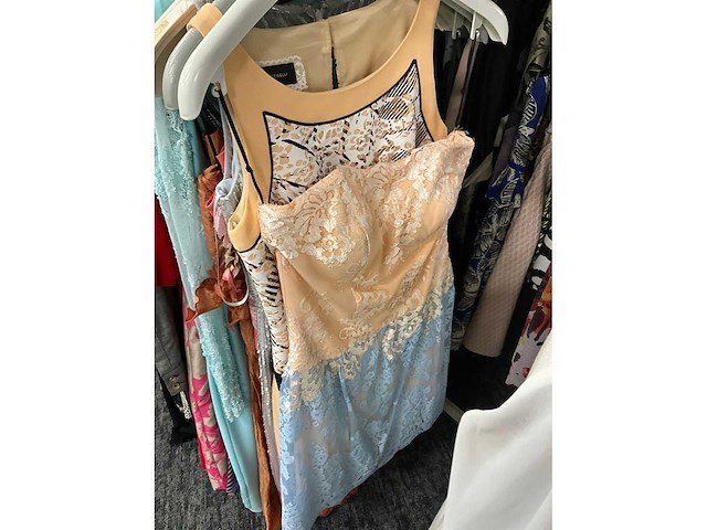 173 diverse cocktailjurken/sets (totaalprijs) - afbeelding 44 van  134